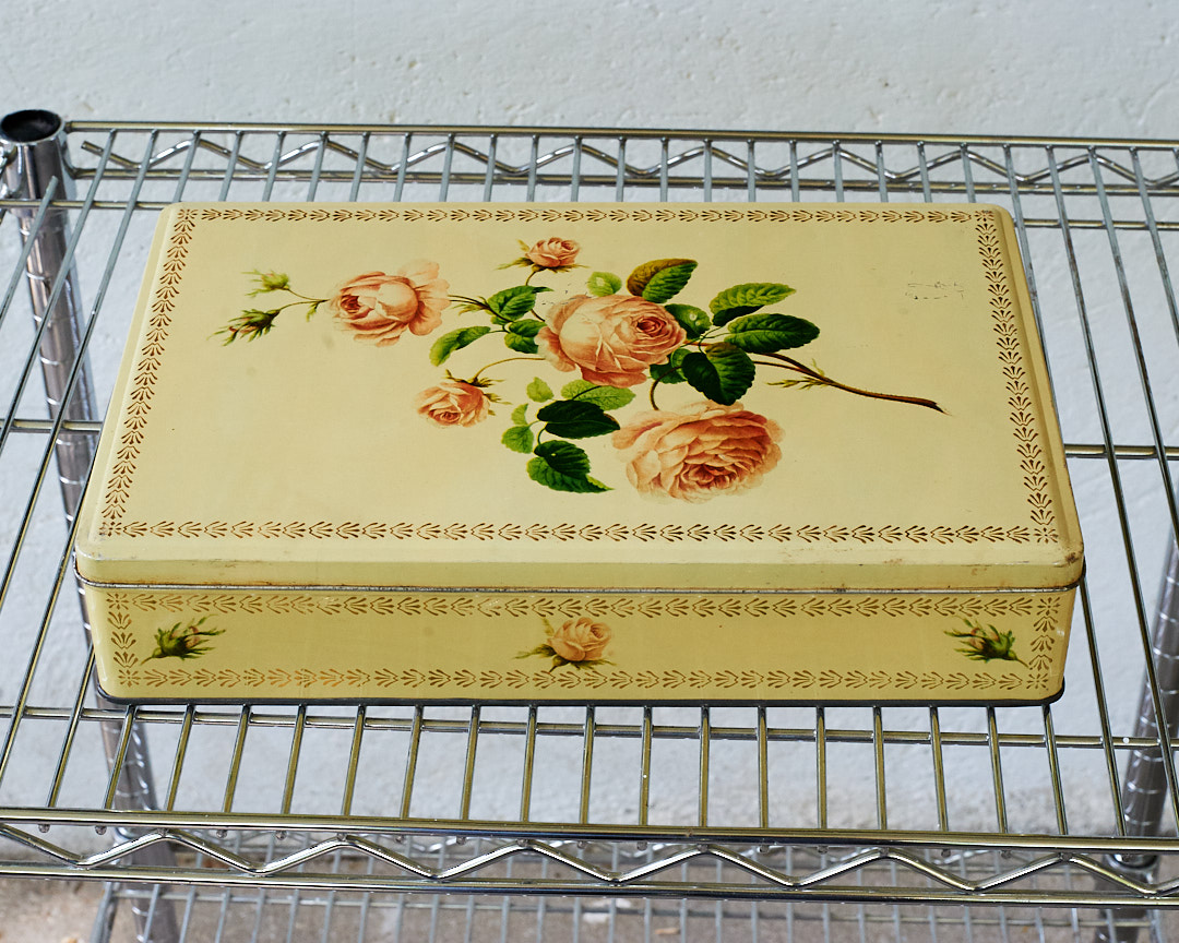Scatola Gialla con Rose