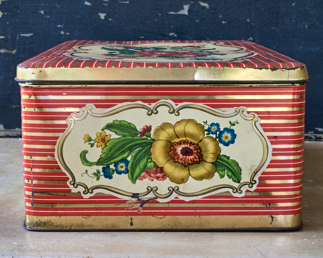 Scatola Rossa Righe Fiori - immagine 2
